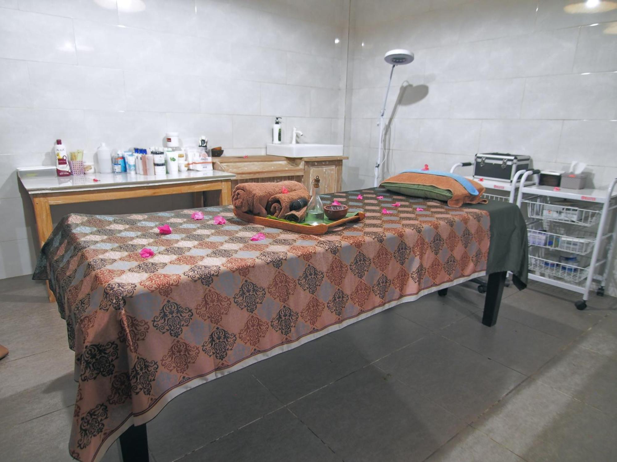 Coco Breeze Spa Hotel Gili Air Exterior foto